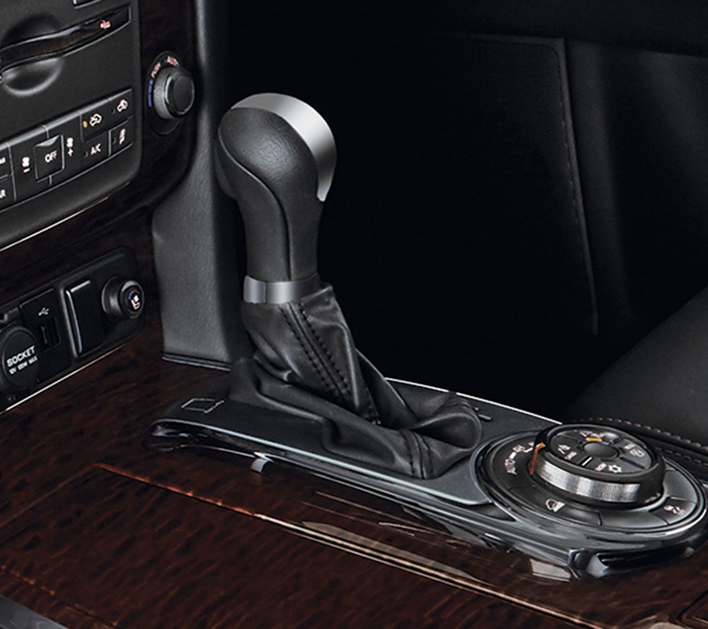 7-SPEED AUTOMATIC TRANSMISSION